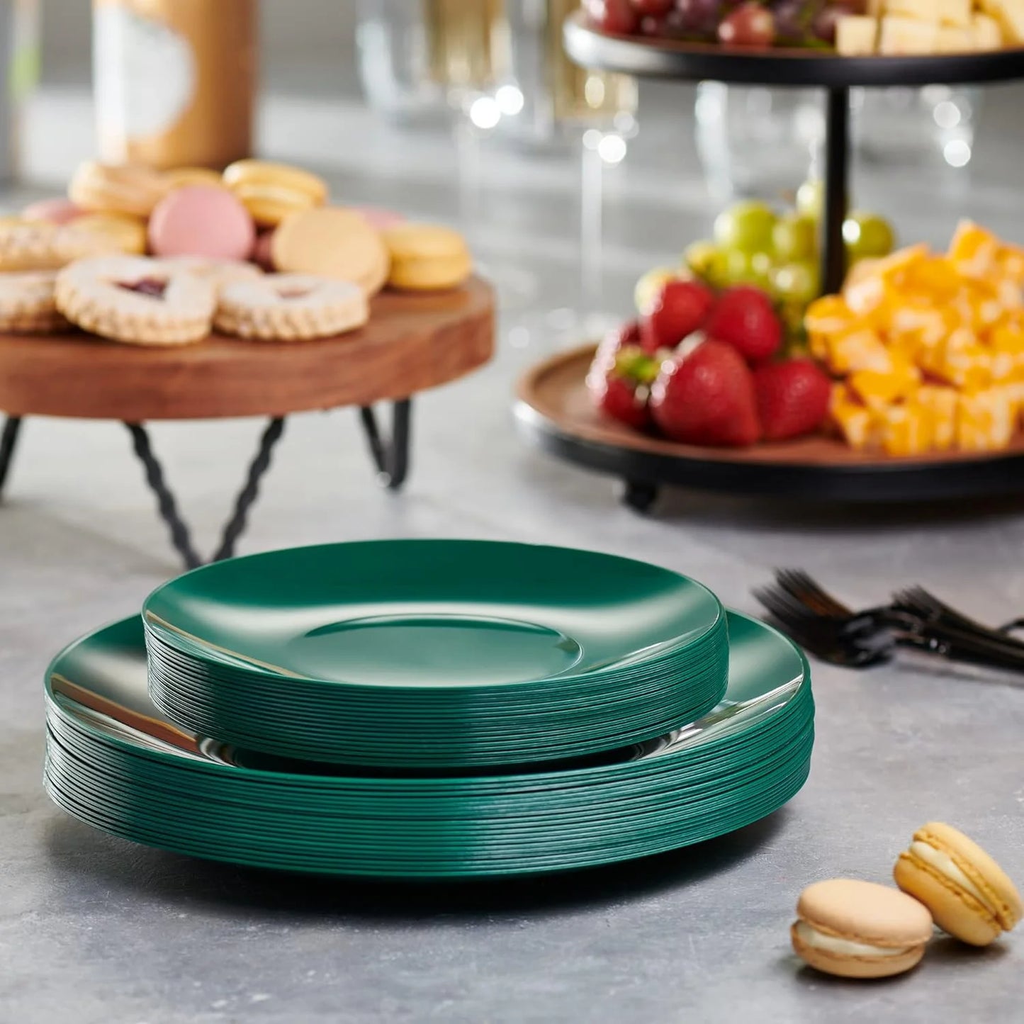 Elegant Green 40pc Plastic Plate Set - Disposable & Heavyweight