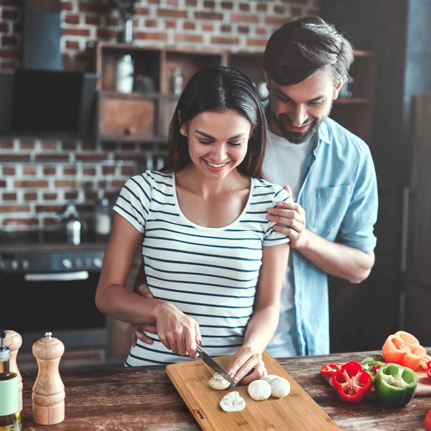 Bamboo Deluxe Cutting Board 15x10 - Juice Groove with Handles