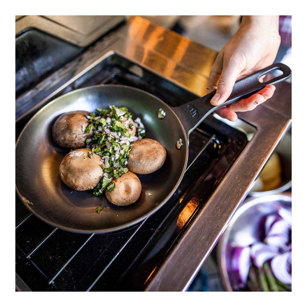 TrailBlaze Cast Iron Skillet 10"